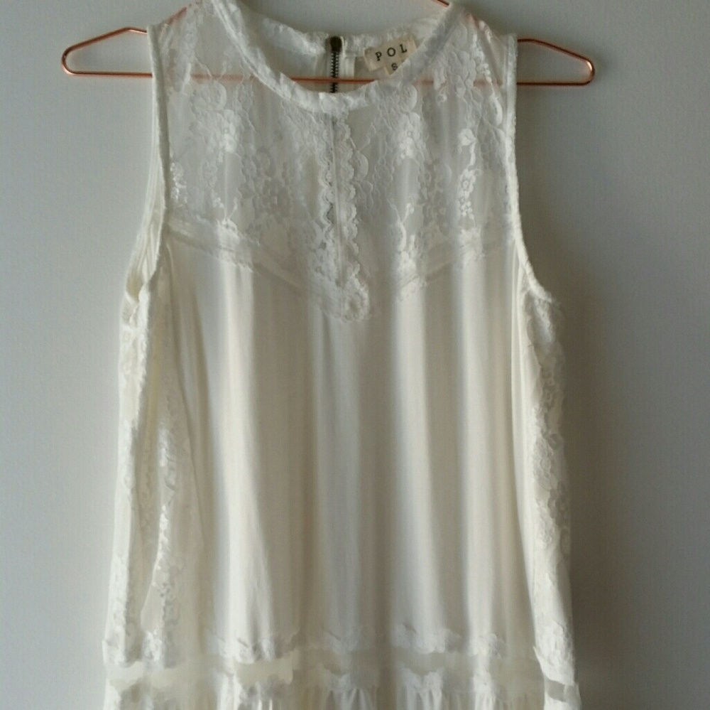 Last one NWOT lace top - Picture 2 of 8